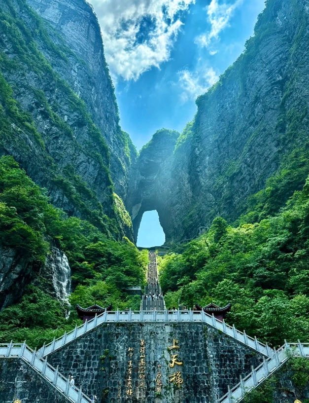 Is Zhangjiajie Worth Visiting: Pros, Cons & Insider Tips