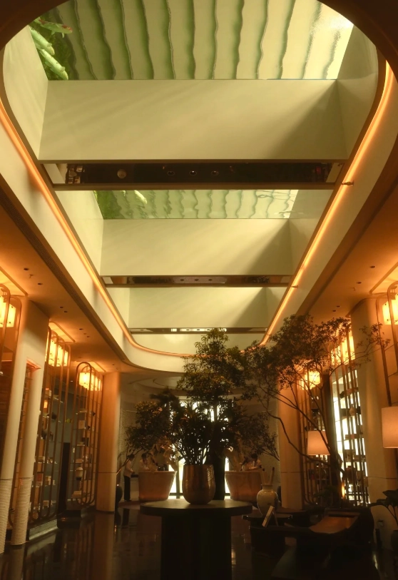 Budget Hostels in Ningbo: Save Money & Sleep Well