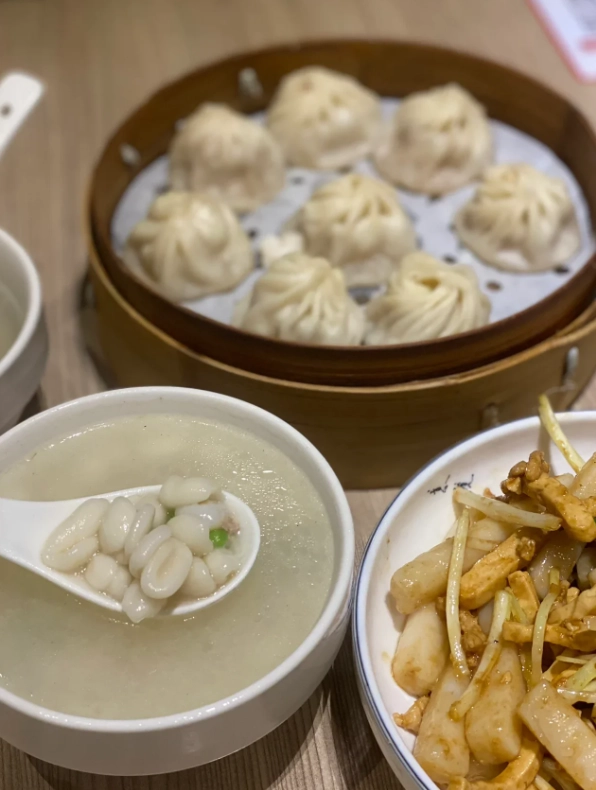 What to Eat in Hangzhou: 15 Dishes You Can't Miss