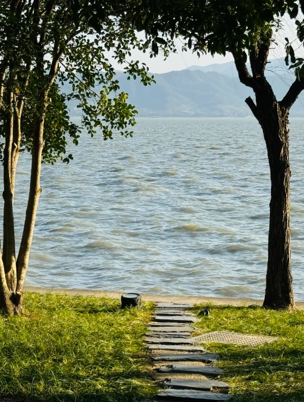Dongqian Lake entrance fee