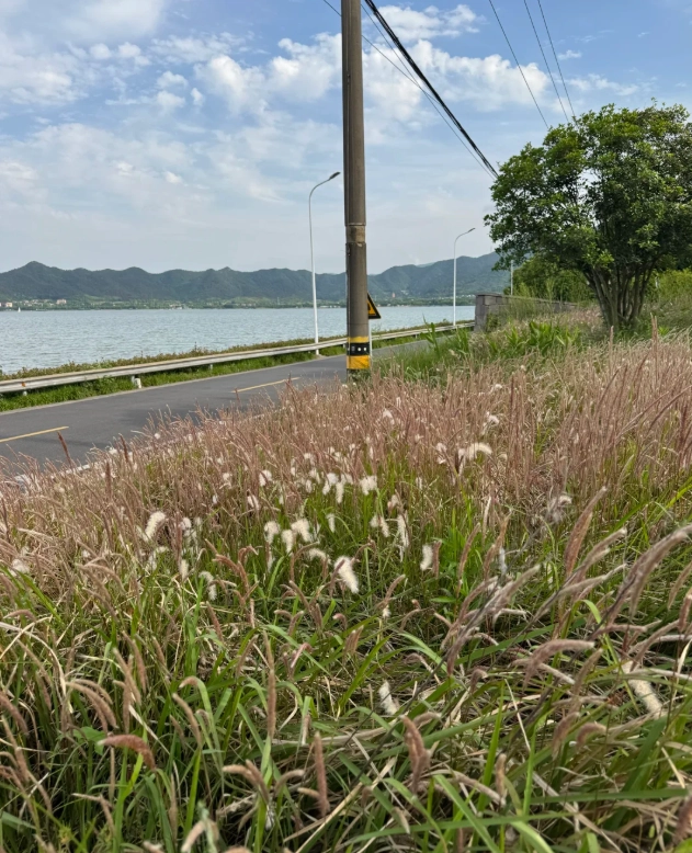 how long to spend at dongqian lake