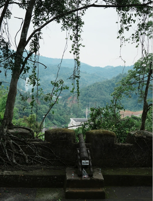 Youyi Pass