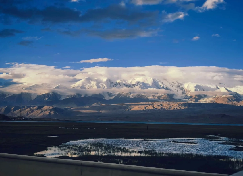 Travel photos of Kashgar: karakul lake weather by month