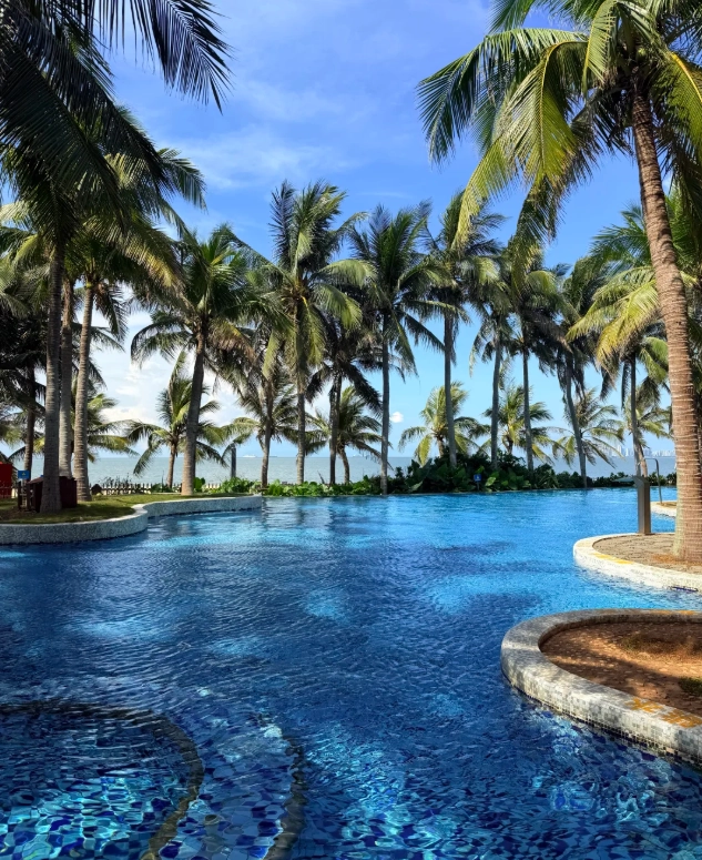 Holiday Beach Haikou Hot Springs Price: Real Costs & Tips