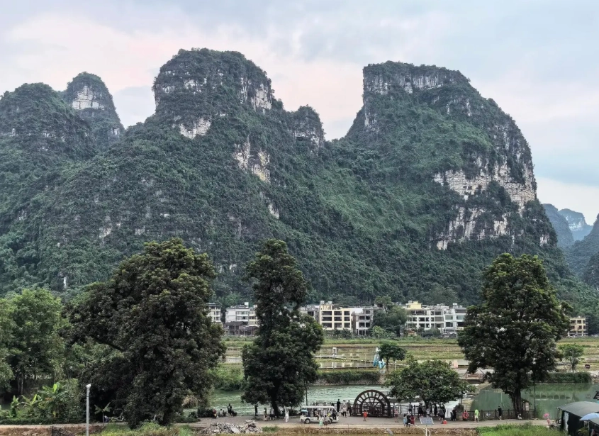 Detian Waterfall Mingshi day trip Detian Waterfall Mingshi day trip