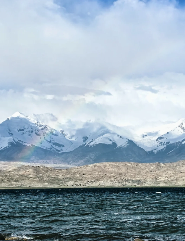 Karakul Lake transportation