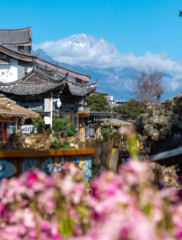 Shangri-La tourism