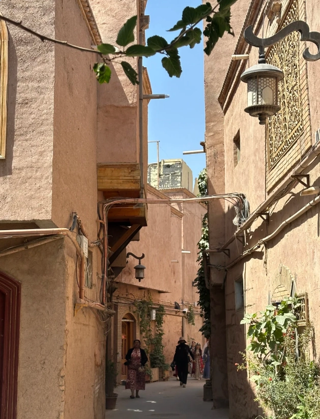 How to Travel Around Kashgar: Insider Tips for First-Timers