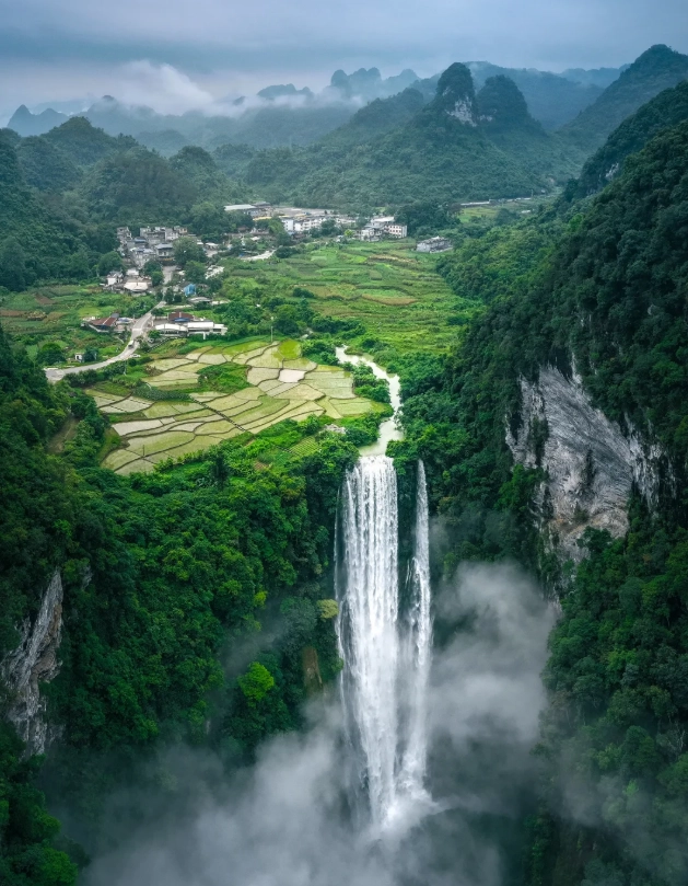 Detian Waterfall