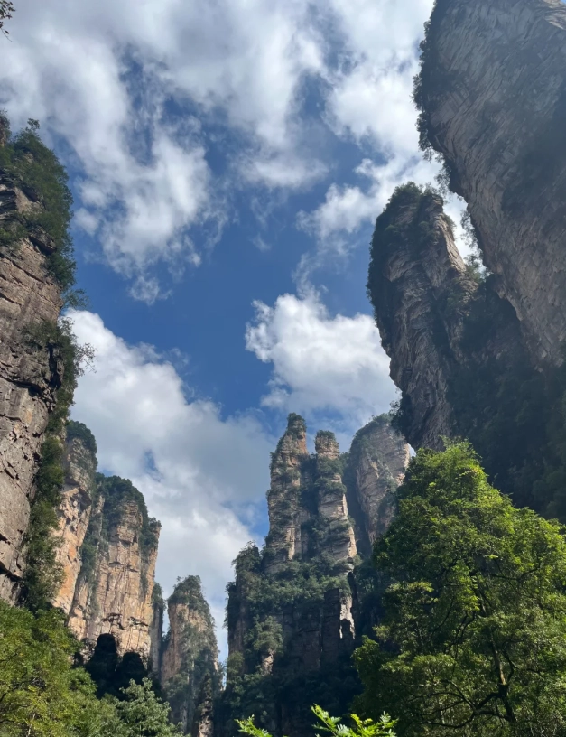 Hunan Tourist Attractions: Skip Crowds, Save Money