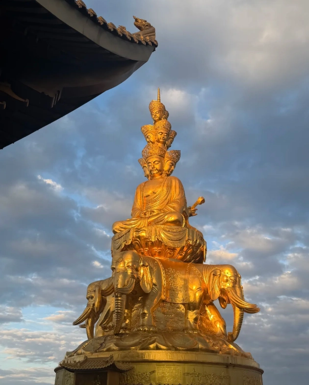 mount emei guide
