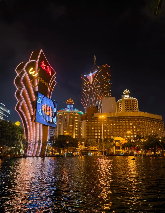 What to Do in Macao at Night: 10 Insider Experiences