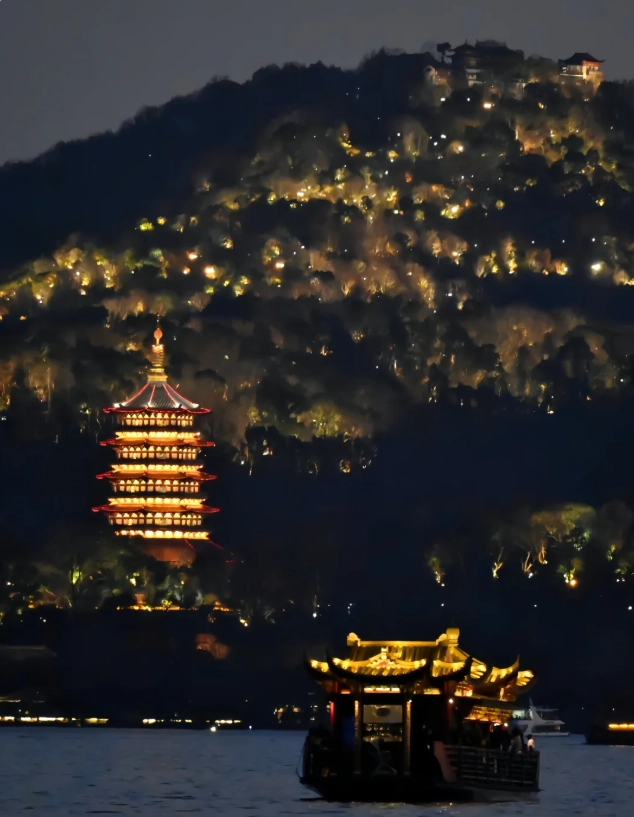 What to Do in Zhejiang at Night: 7 Evening Experiences
