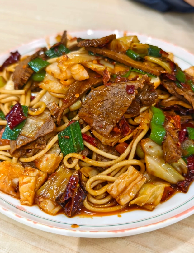 What to Eat in Ningxia: 15 Local Specialties & Top Eateries