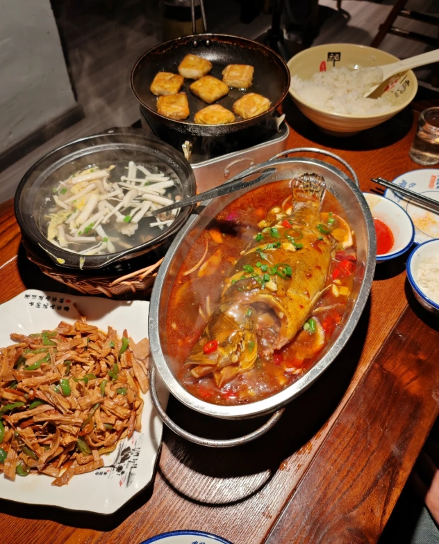 What to Eat in Anhui: 10 Dishes & Where to Find Them