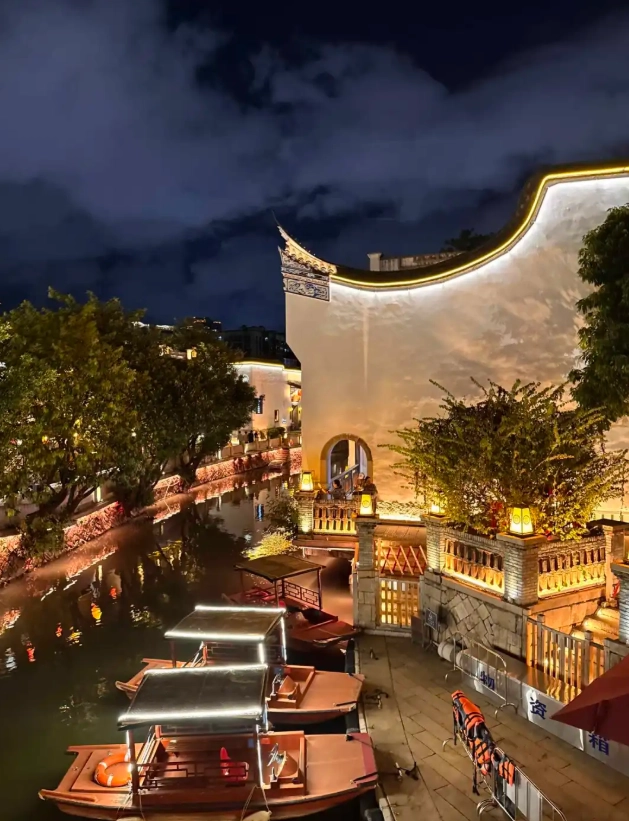 What to Do in Fujian at Night: Top Night Markets & Views