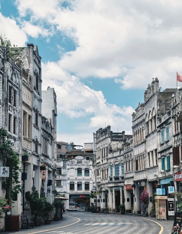 Free Things to Do in Haikou: 11 Budget-Friendly Spots