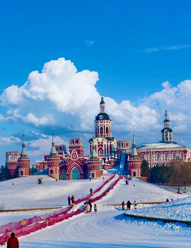 Harbin to Snow Town private driver Harbin to Snow Town private driver